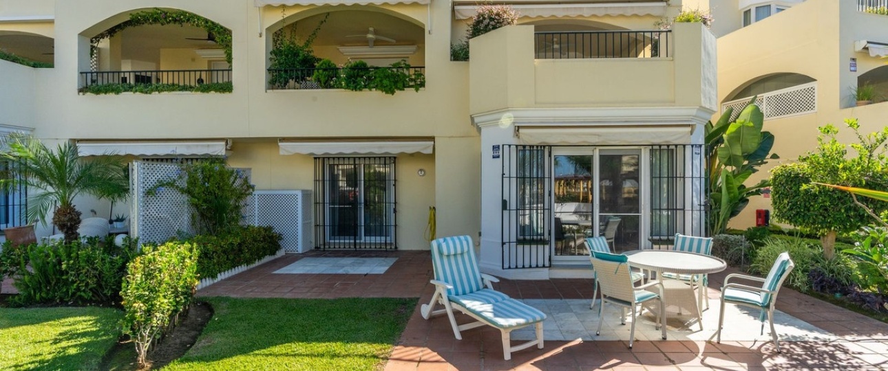 Resale - apartment - Marbella - Elviria