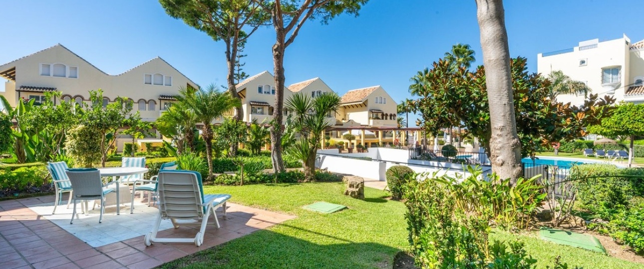 Resale - apartment - Marbella - Elviria