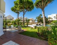 Resale - apartment - Marbella - Elviria