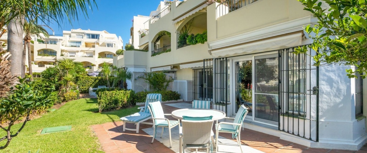 Resale - apartment - Marbella - Elviria