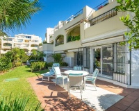 Resale - apartment - Marbella - Elviria