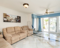 Resale - apartment - Marbella - Elviria