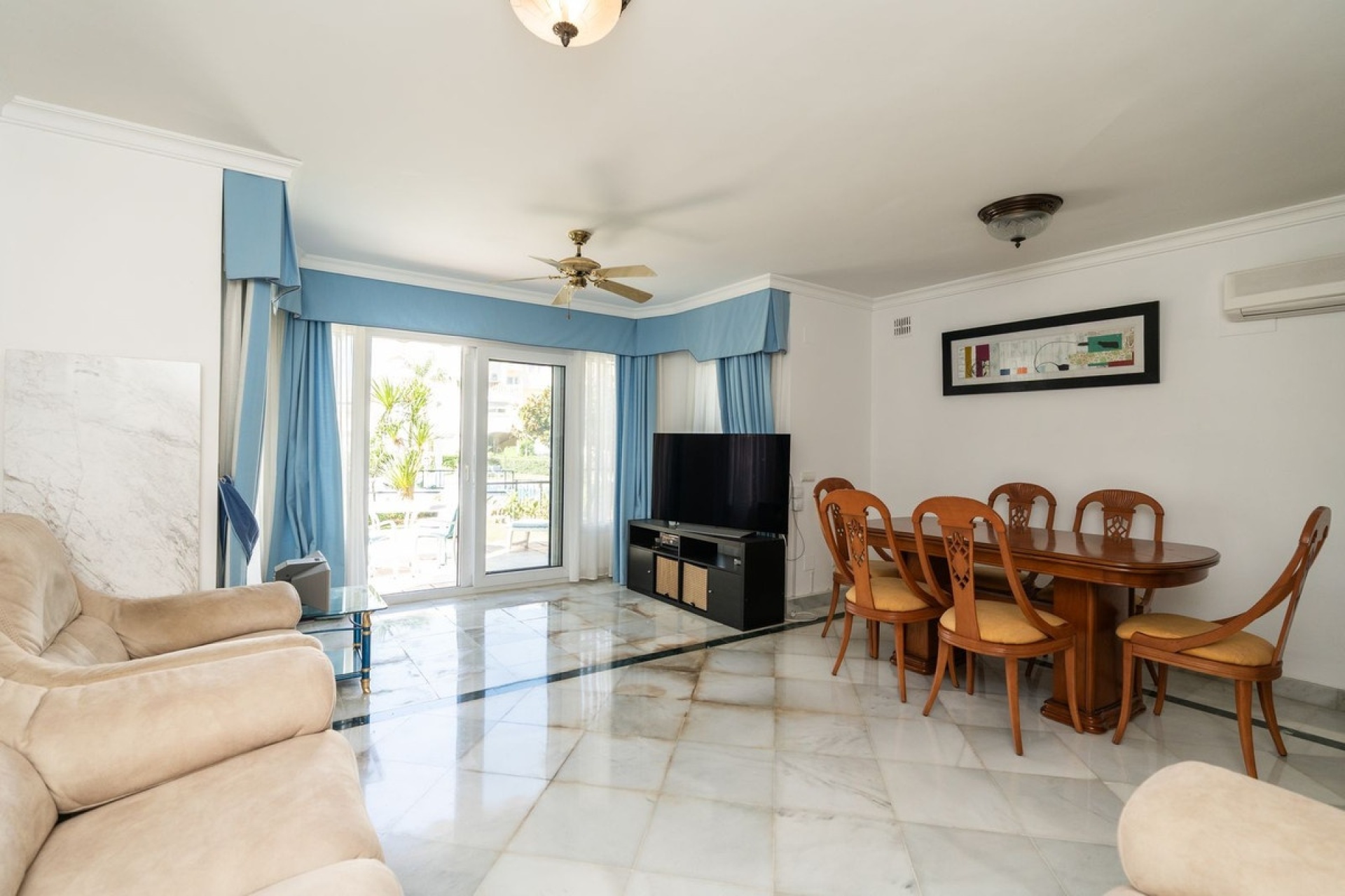 Resale - apartment - Marbella - Elviria