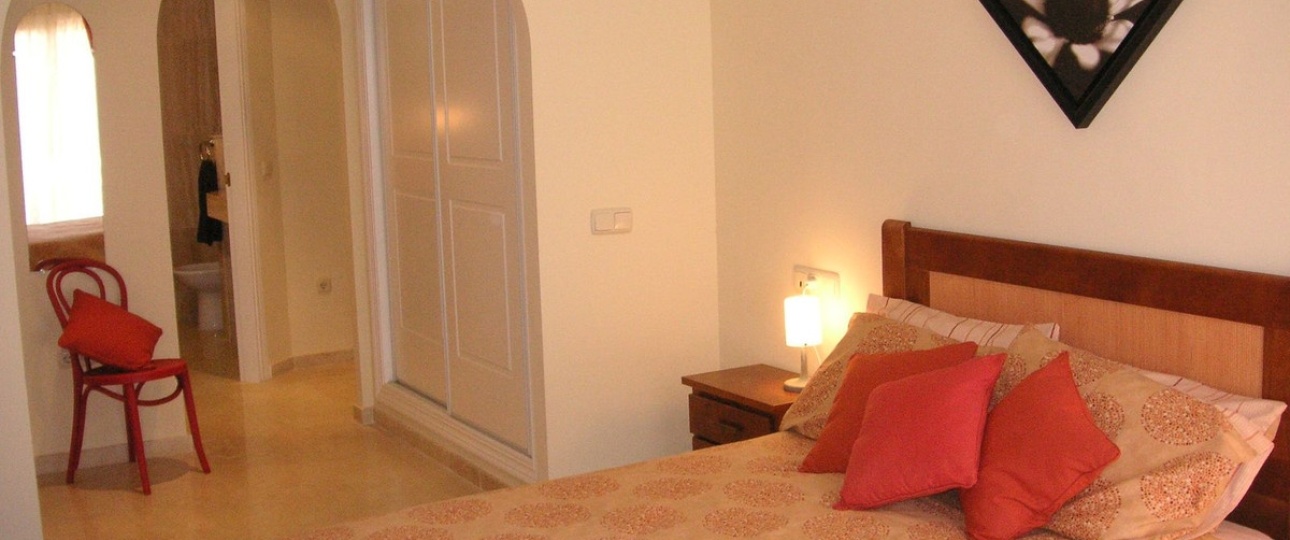 Resale - apartment - Marbella - Elviria