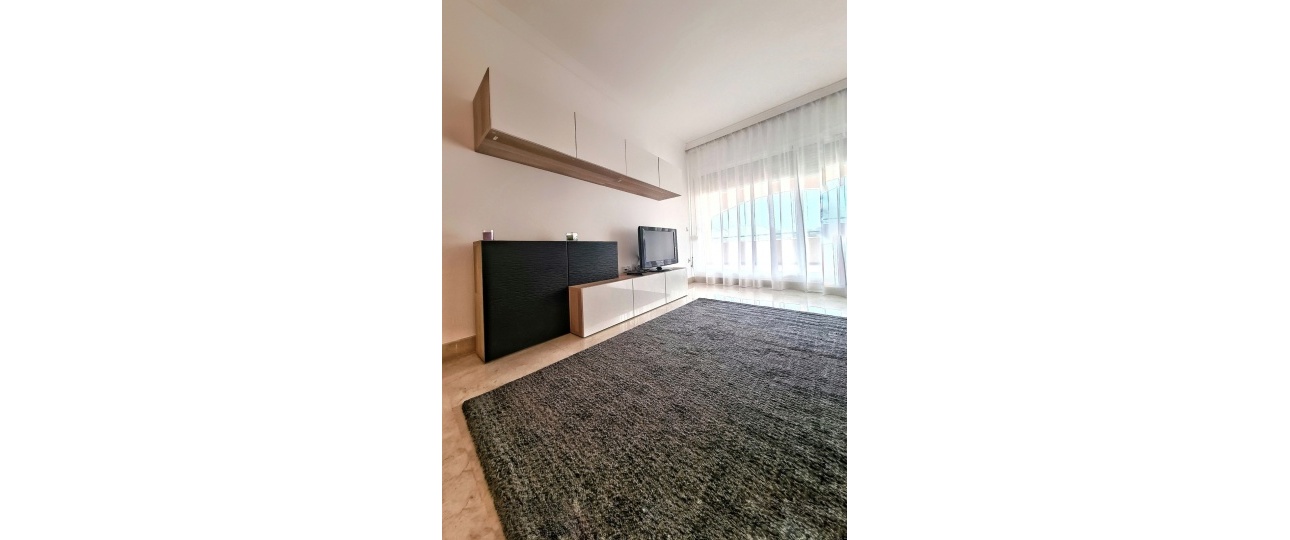 Resale - apartment - Marbella - Elviria
