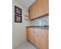 Resale - apartment - Marbella - Elviria