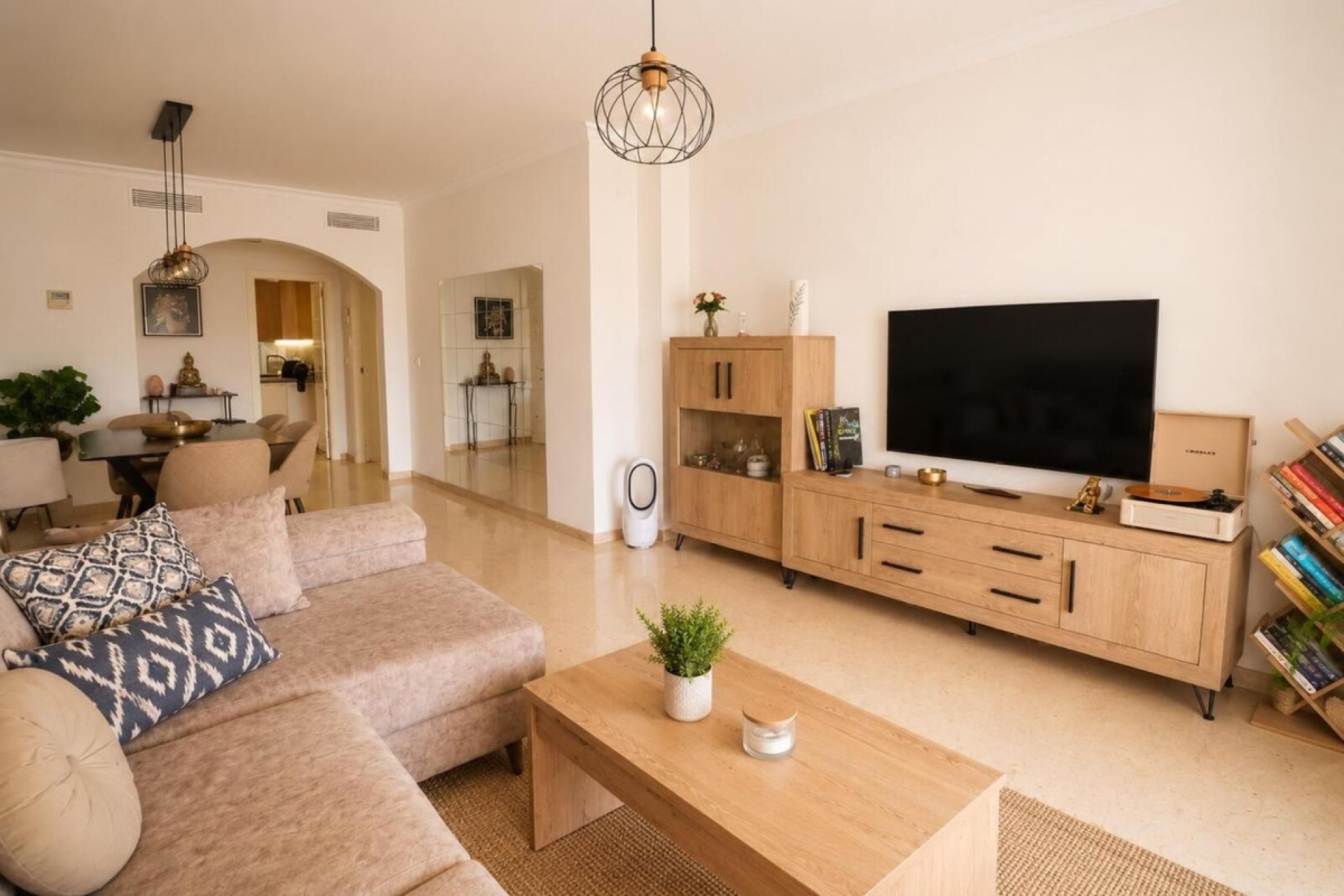 Resale - apartment - Marbella - Elviria