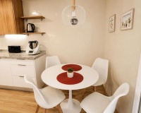 Resale - apartment - Marbella - Elviria