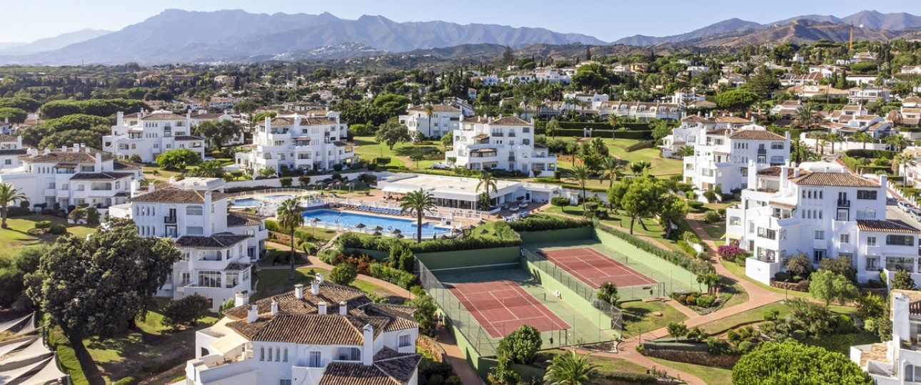 Resale - apartment - Marbella - Elviria