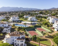 Resale - apartment - Marbella - Elviria