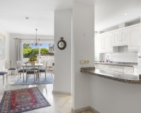 Resale - apartment - Marbella - Elviria