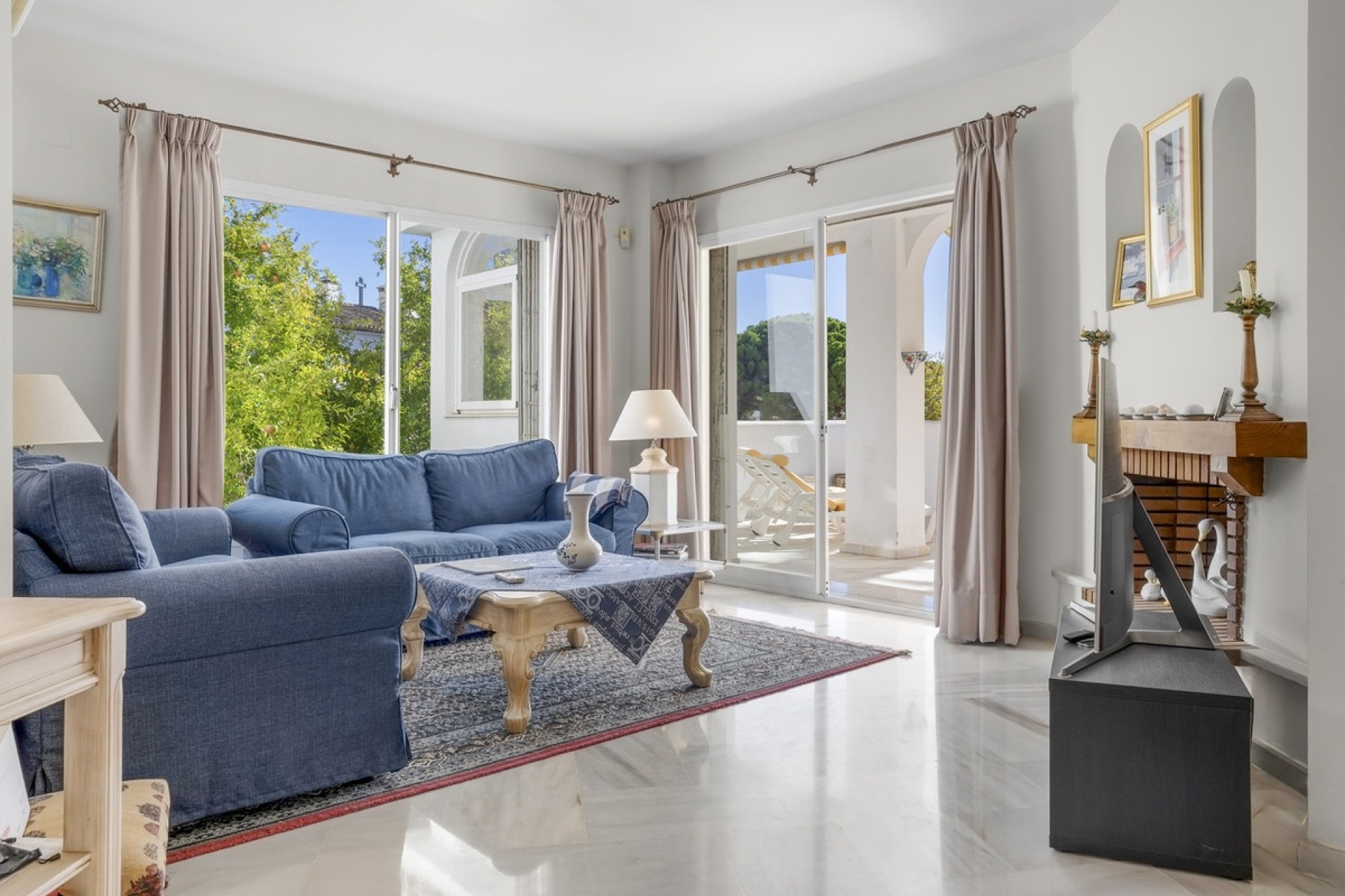 Resale - apartment - Marbella - Elviria