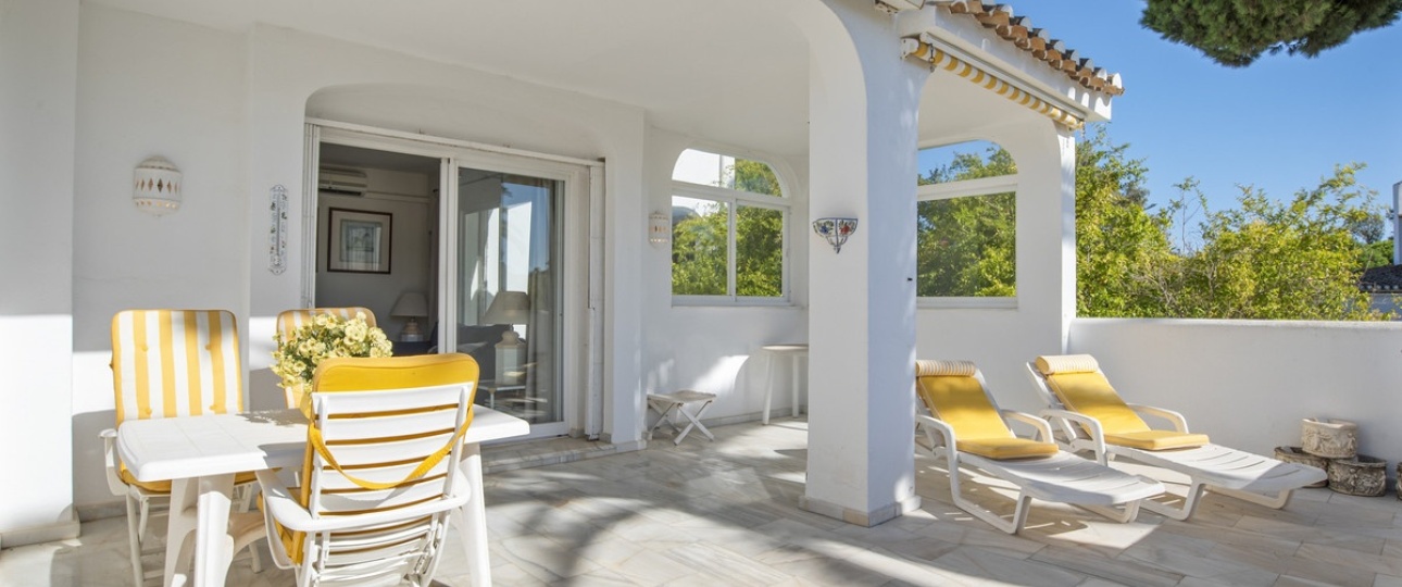 Resale - apartment - Marbella - Elviria