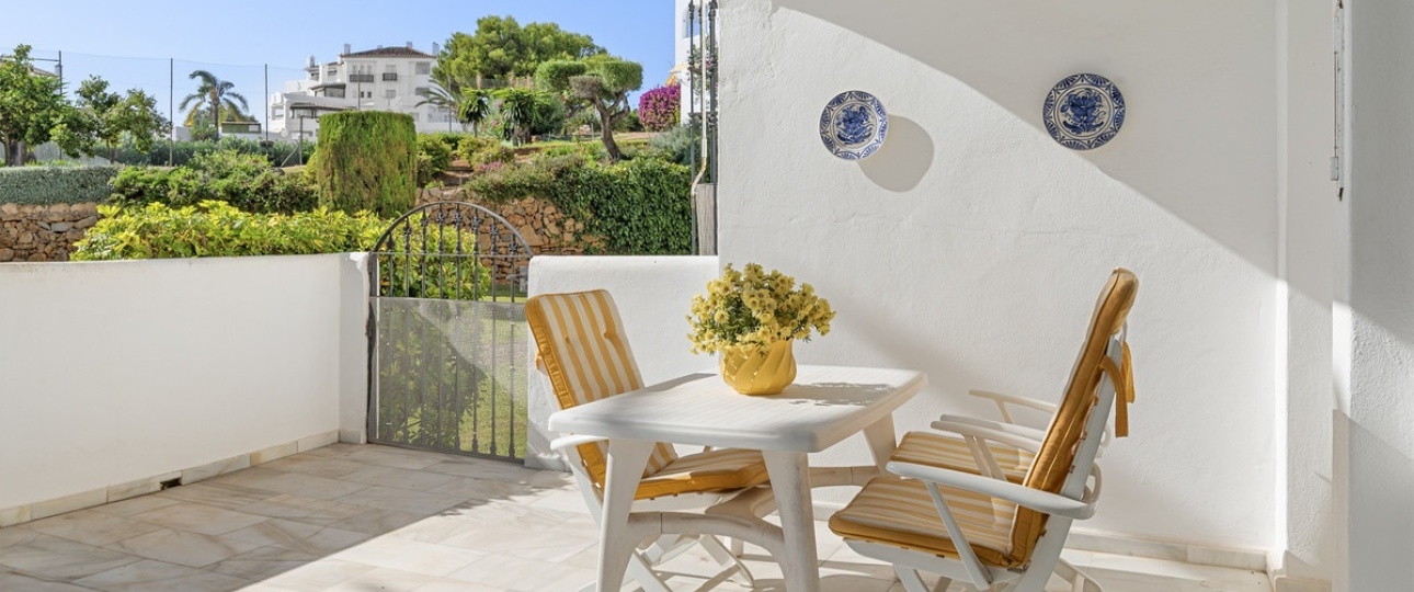 Resale - apartment - Marbella - Elviria