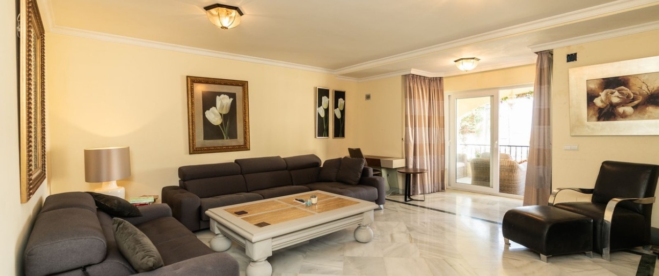 Resale - apartment - Marbella - Elviria