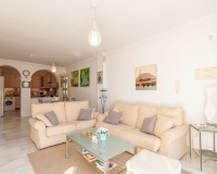 Resale - apartment - Marbella - Elviria