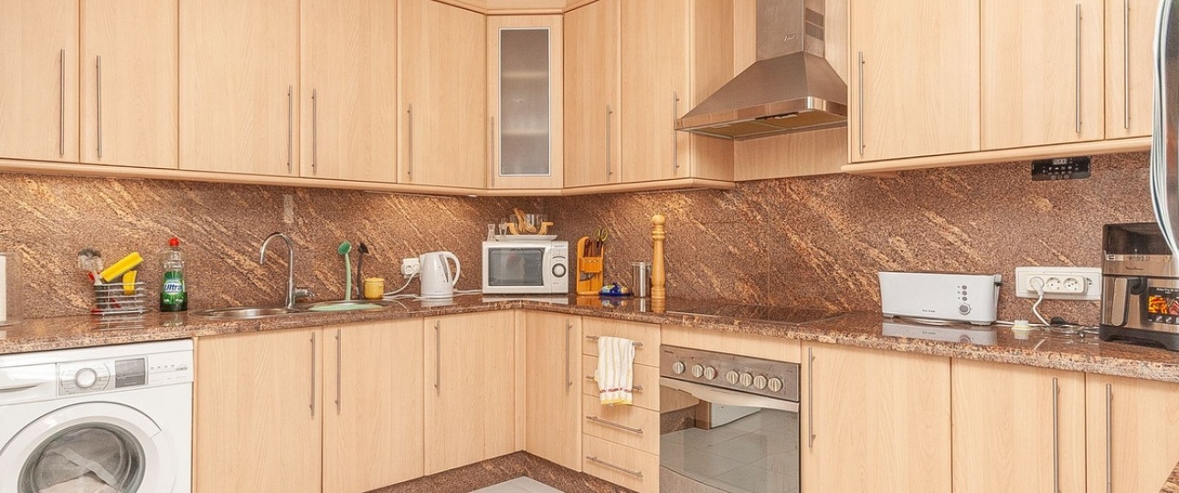 Resale - apartment - Marbella - Elviria