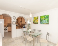 Resale - apartment - Marbella - Elviria