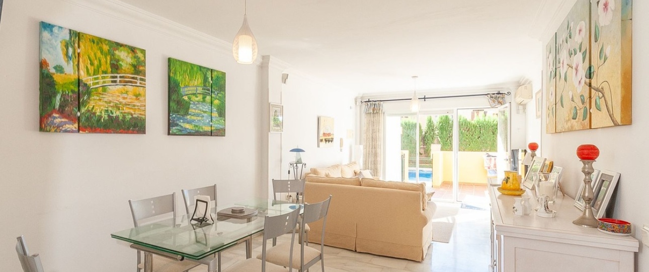 Resale - apartment - Marbella - Elviria
