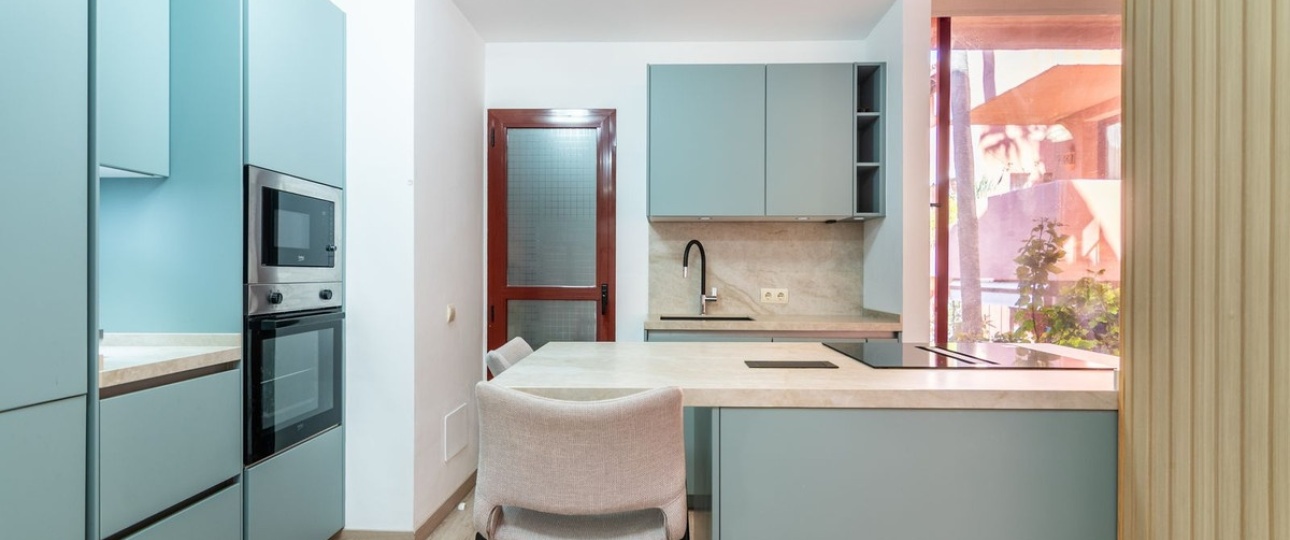 Resale - apartment - Marbella - Elviria