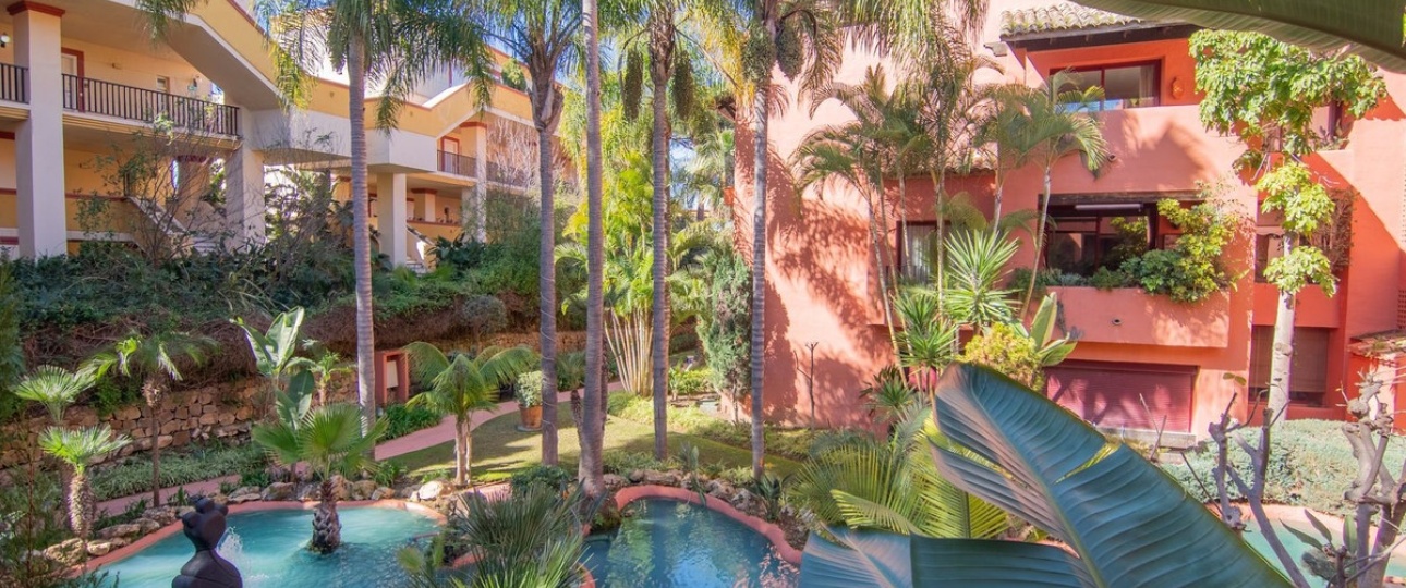 Resale - apartment - Marbella - Elviria