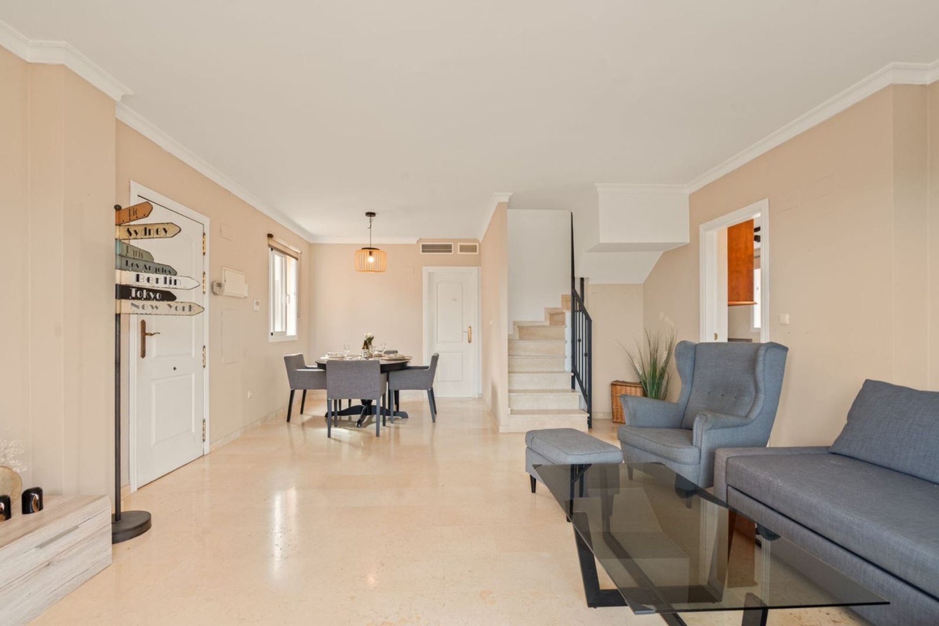 Resale - apartment - Marbella - Elviria