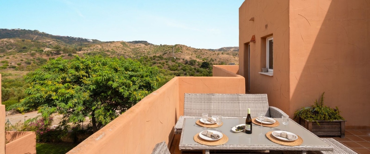 Resale - apartment - Marbella - Elviria