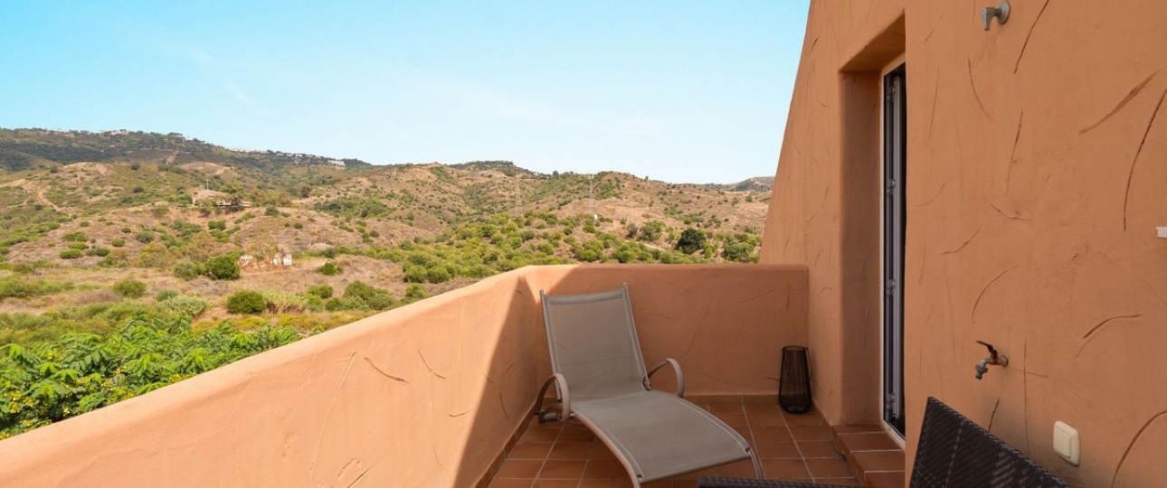 Resale - apartment - Marbella - Elviria