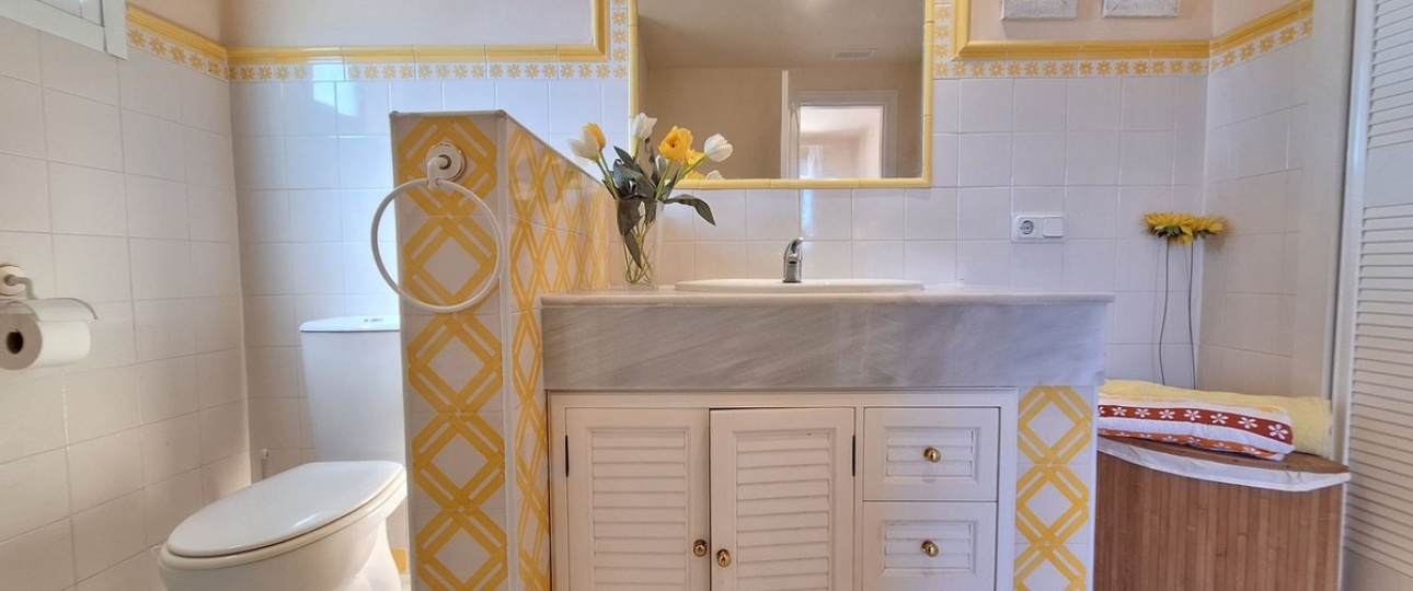 Resale - apartment - Marbella - Elviria