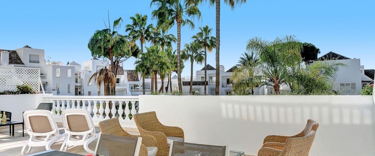 Resale - apartment - Marbella - Elviria