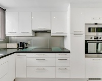 Resale - apartment - Marbella - Elviria