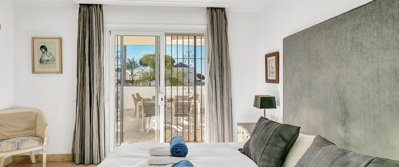Resale - apartment - Marbella - Elviria