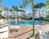 Resale - apartment - Marbella - Elviria