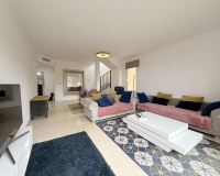 Resale - apartment - Marbella - Elviria