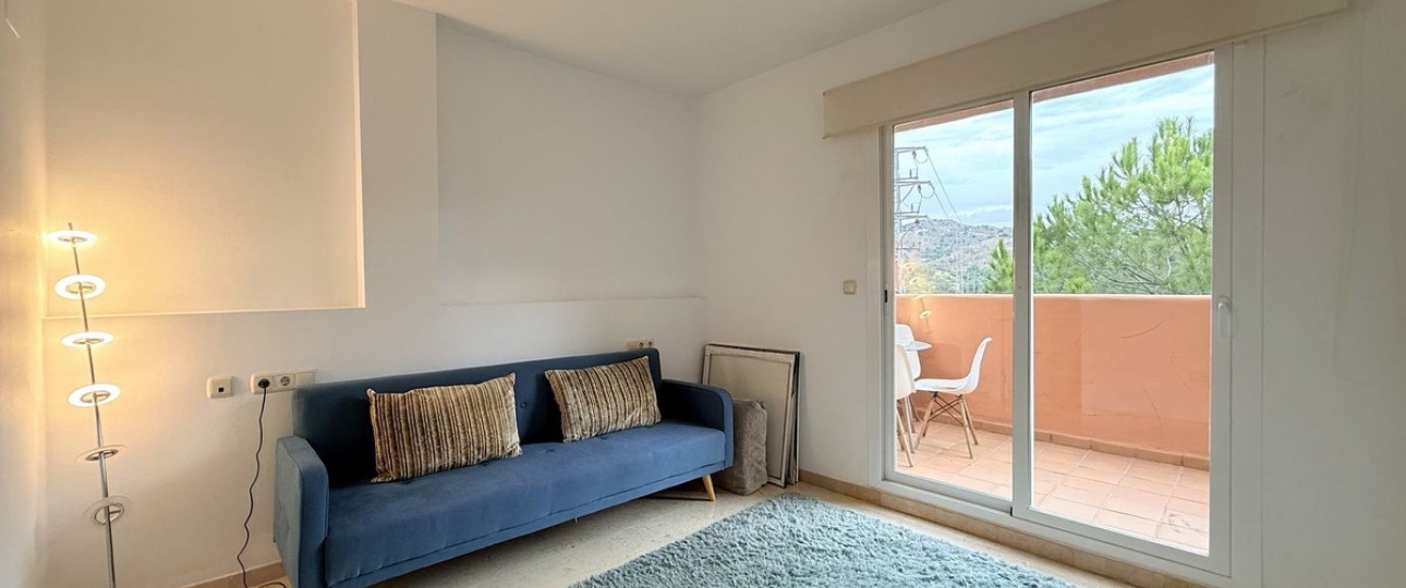 Resale - apartment - Marbella - Elviria