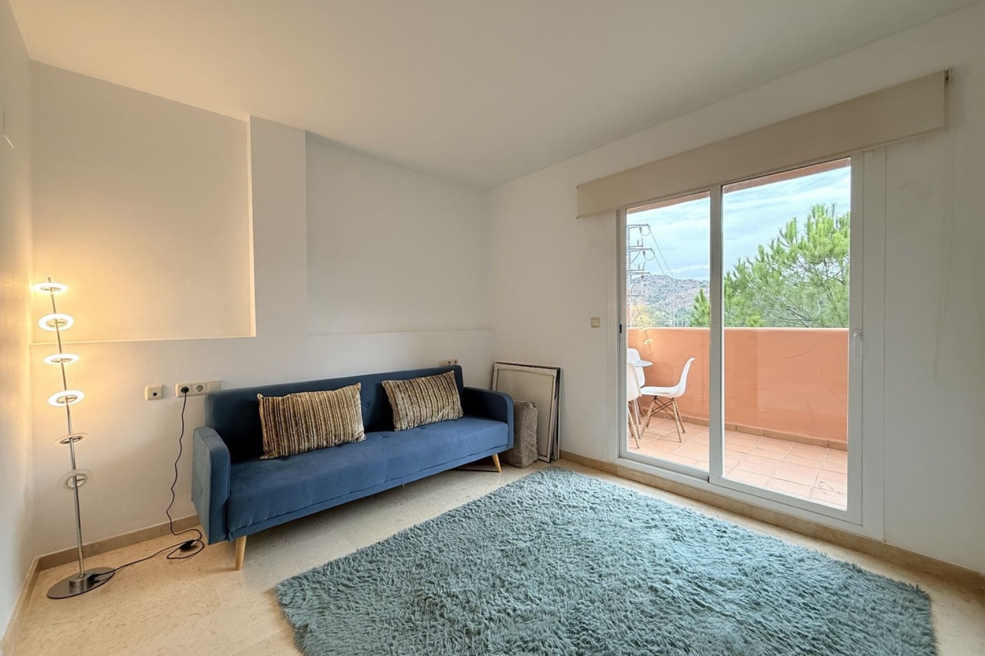 Resale - apartment - Marbella - Elviria