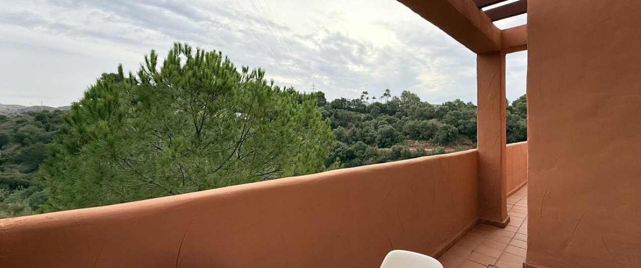 Resale - apartment - Marbella - Elviria