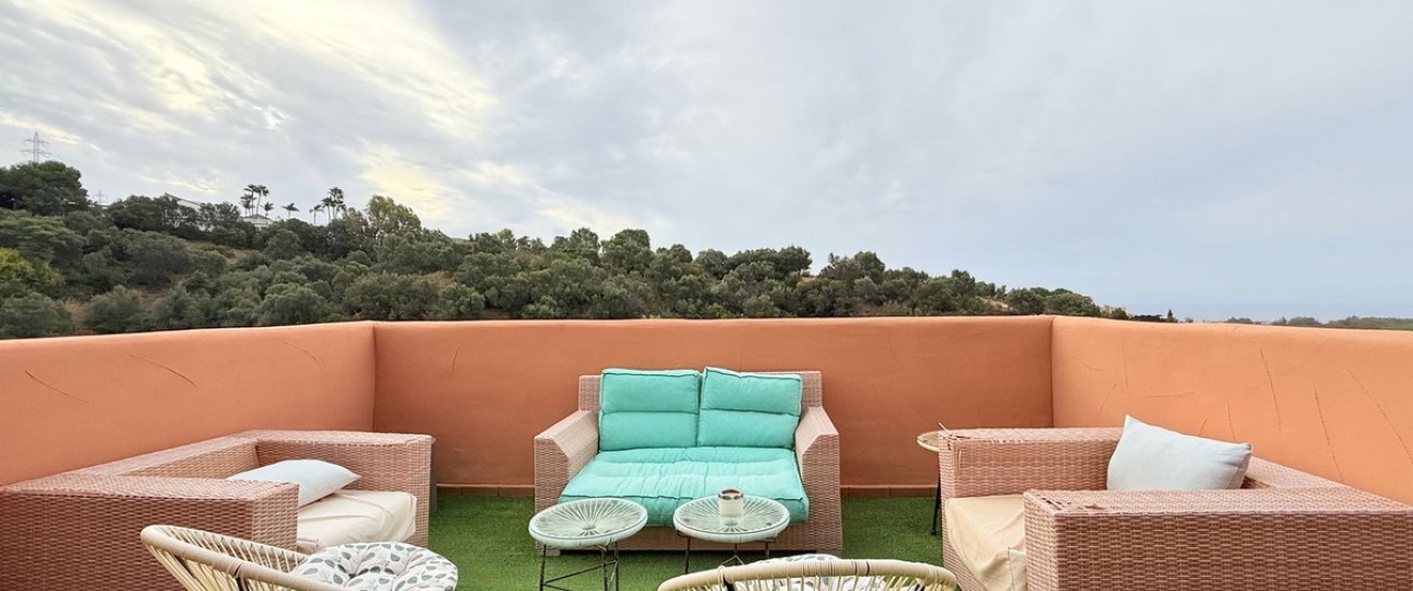 Resale - apartment - Marbella - Elviria