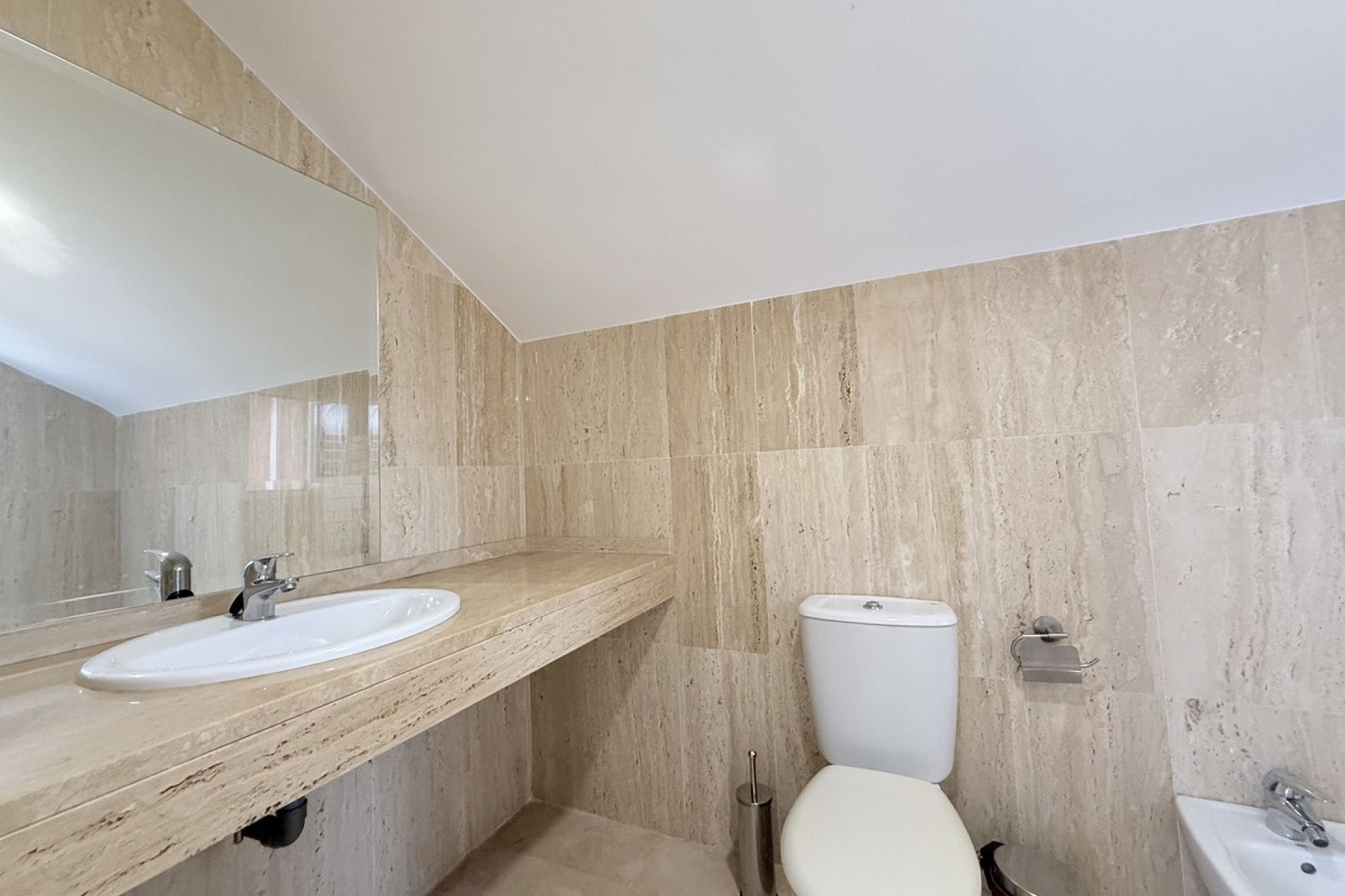 Resale - apartment - Marbella - Elviria