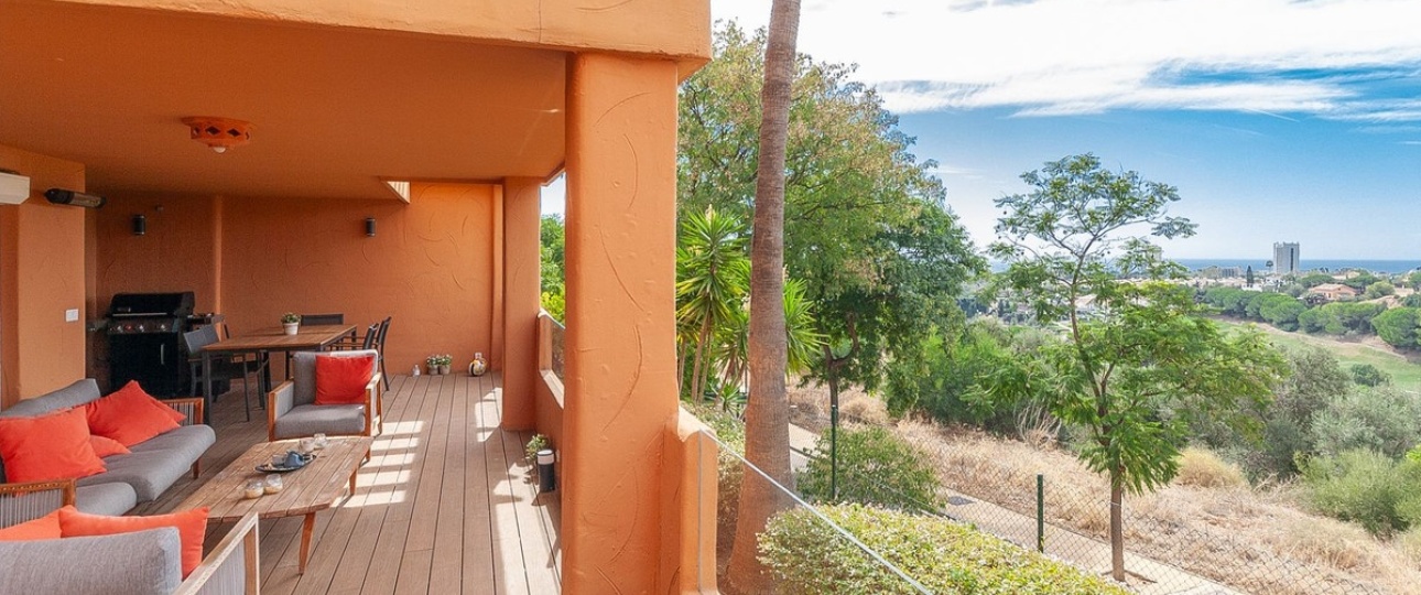 Resale - apartment - Marbella - Elviria