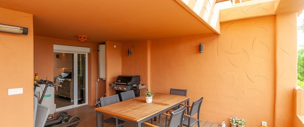 Resale - apartment - Marbella - Elviria