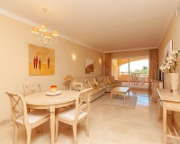 Resale - apartment - Marbella - Elviria