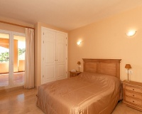 Resale - apartment - Marbella - Elviria
