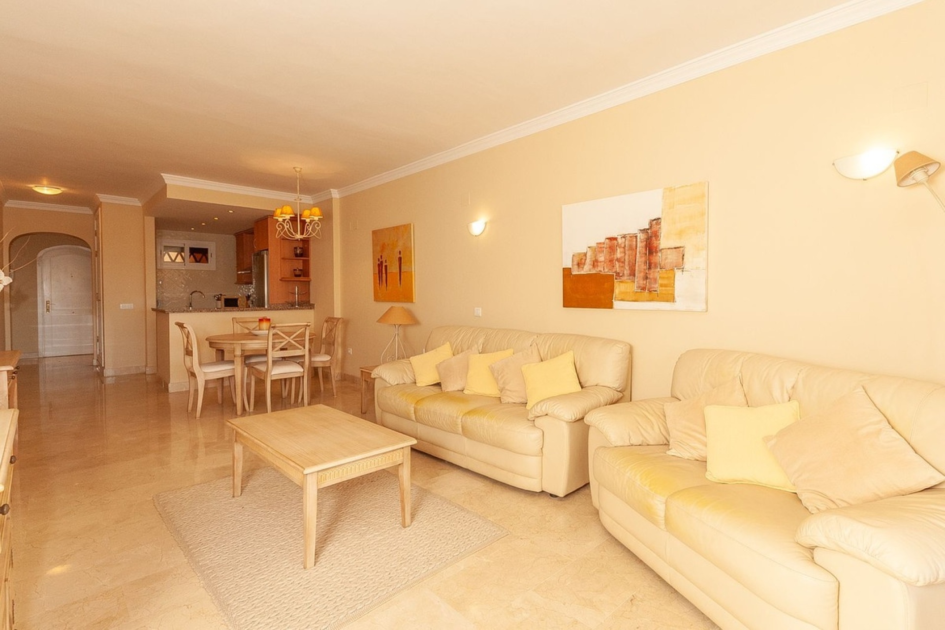 Resale - apartment - Marbella - Elviria