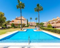 Resale - apartment - Marbella - Elviria