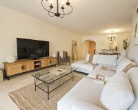 Resale - apartment - Marbella - Guadalmina Alta