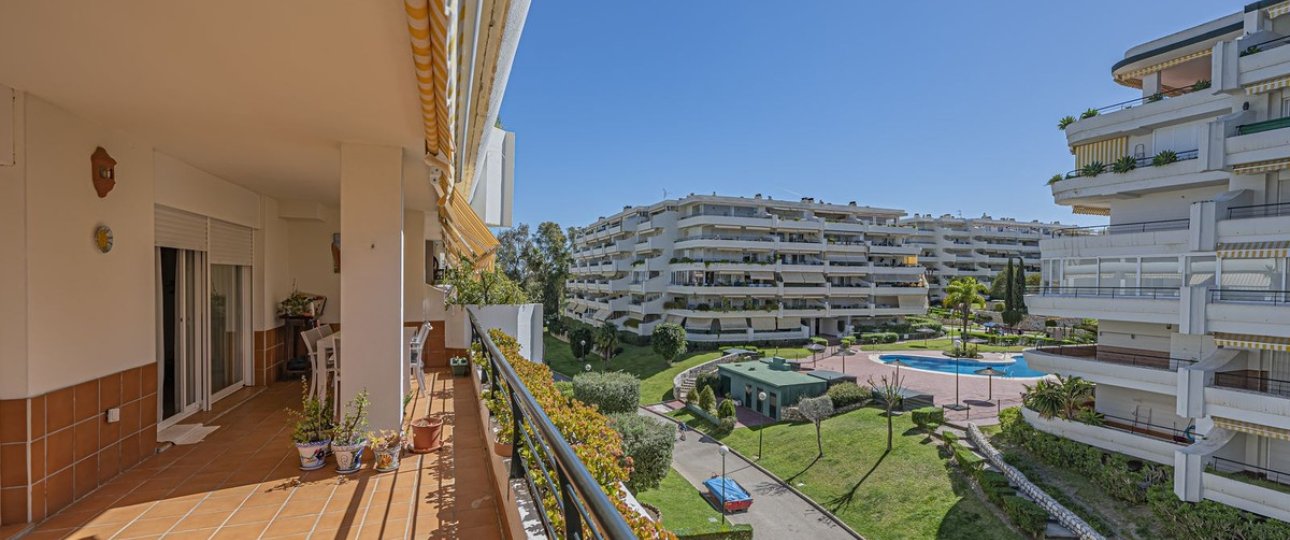 Resale - apartment - Marbella - Guadalmina Alta