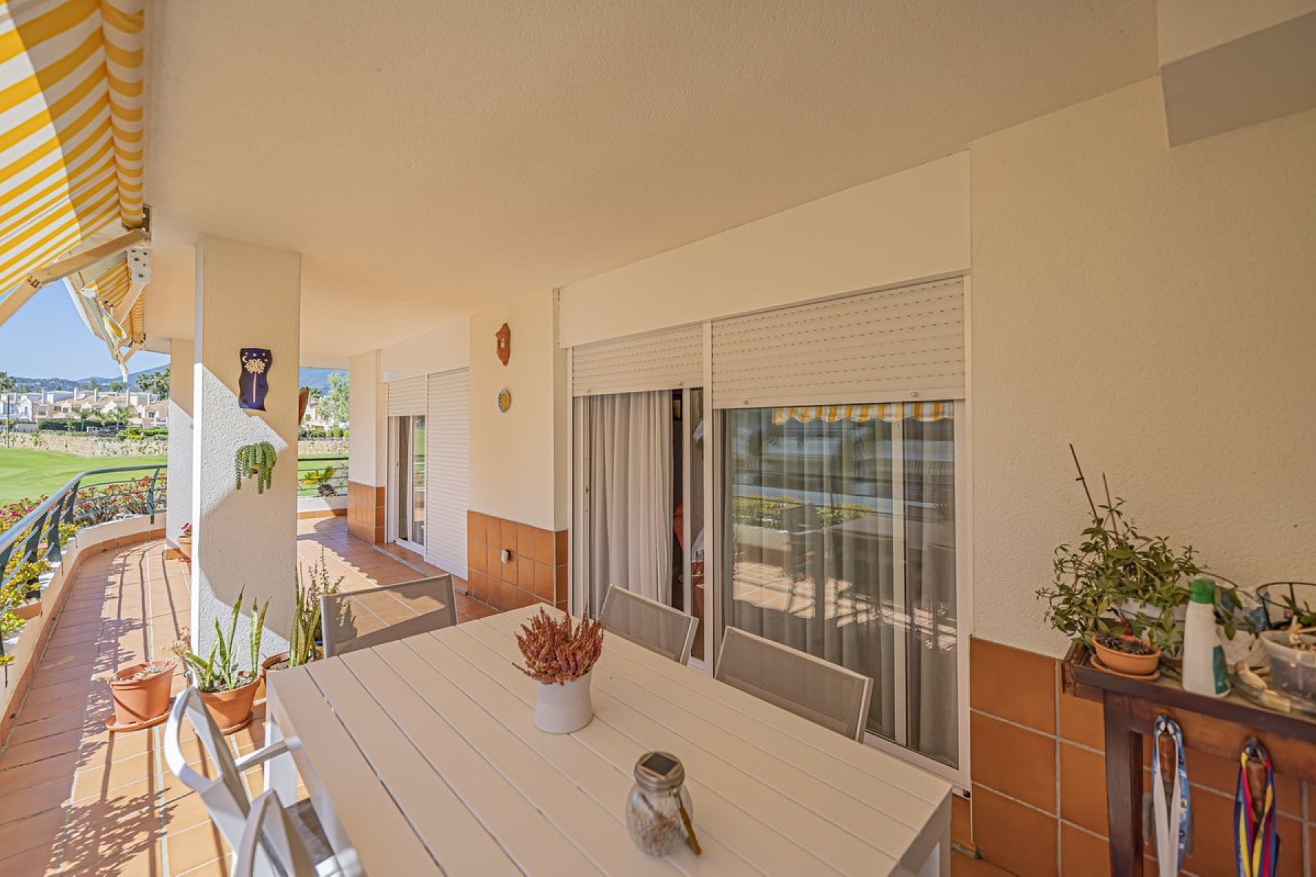 Resale - apartment - Marbella - Guadalmina Alta