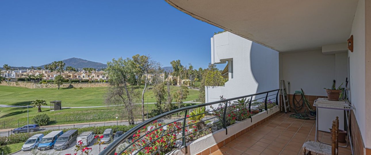 Resale - apartment - Marbella - Guadalmina Alta