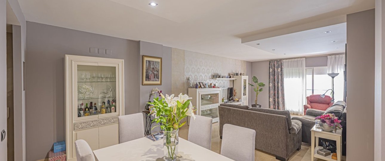 Resale - apartment - Marbella - Guadalmina Alta